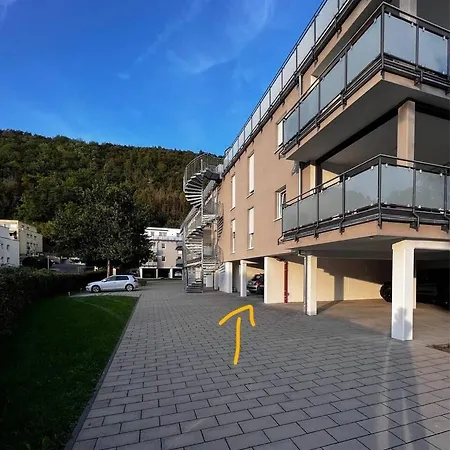 Getaway Penthouse: & Cinema Apartman *