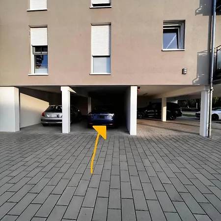 Getaway Penthouse: & Cinema Apartman