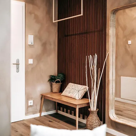 Getaway Penthouse: & Cinema *